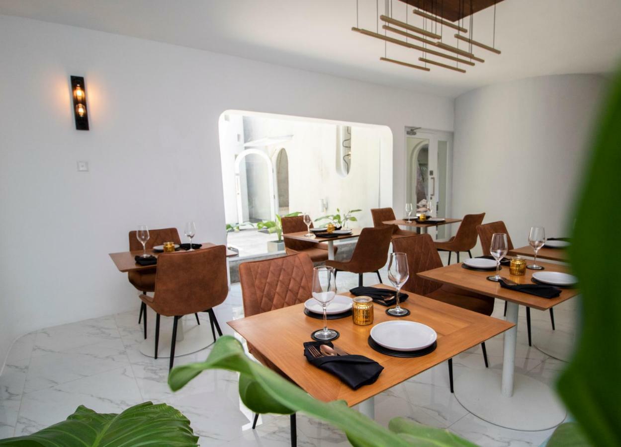 Colombo House By Ceilao Villas Exteriör bild